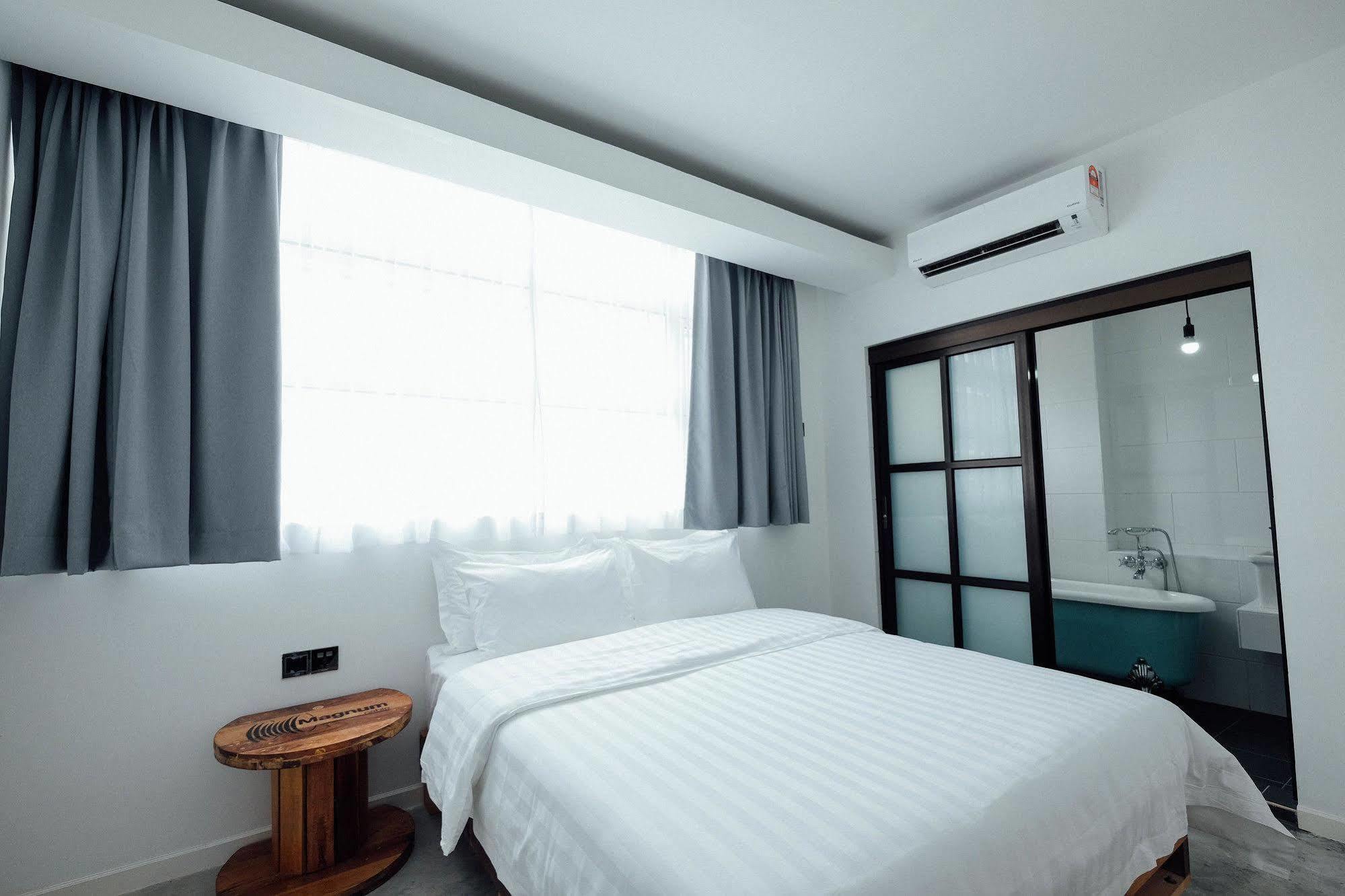 Malacca White Loft Hotel מראה חיצוני תמונה